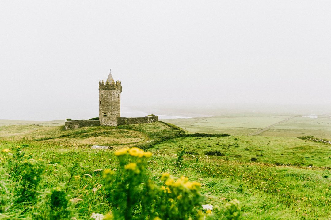 Books Set In Ireland: Irish Novels - Tale Away