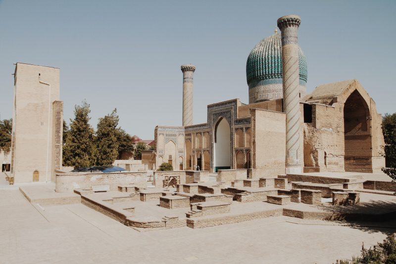 books-set-in-uzbekistan